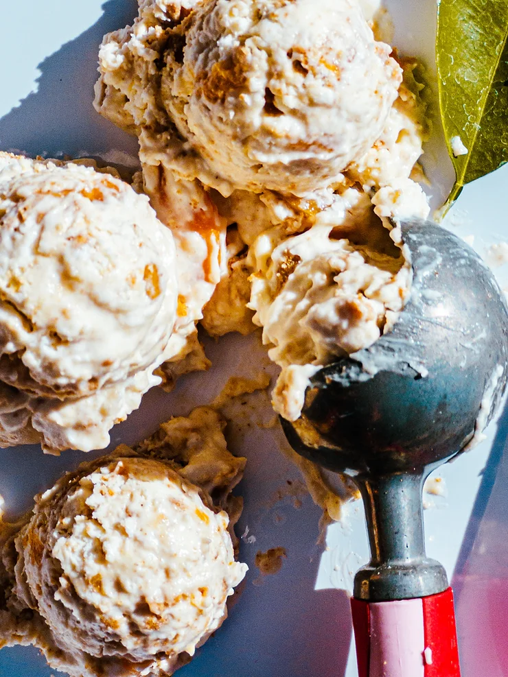 19 Peach Ice Cream Churn Recipes Image