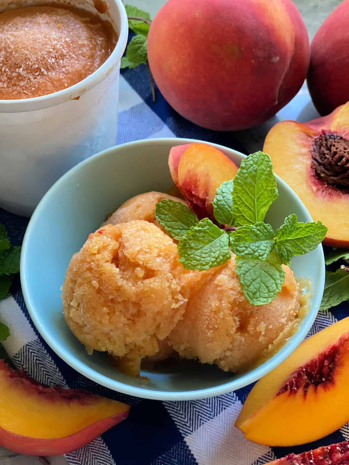 19 Peach Ice Cream Churn Recipes Image