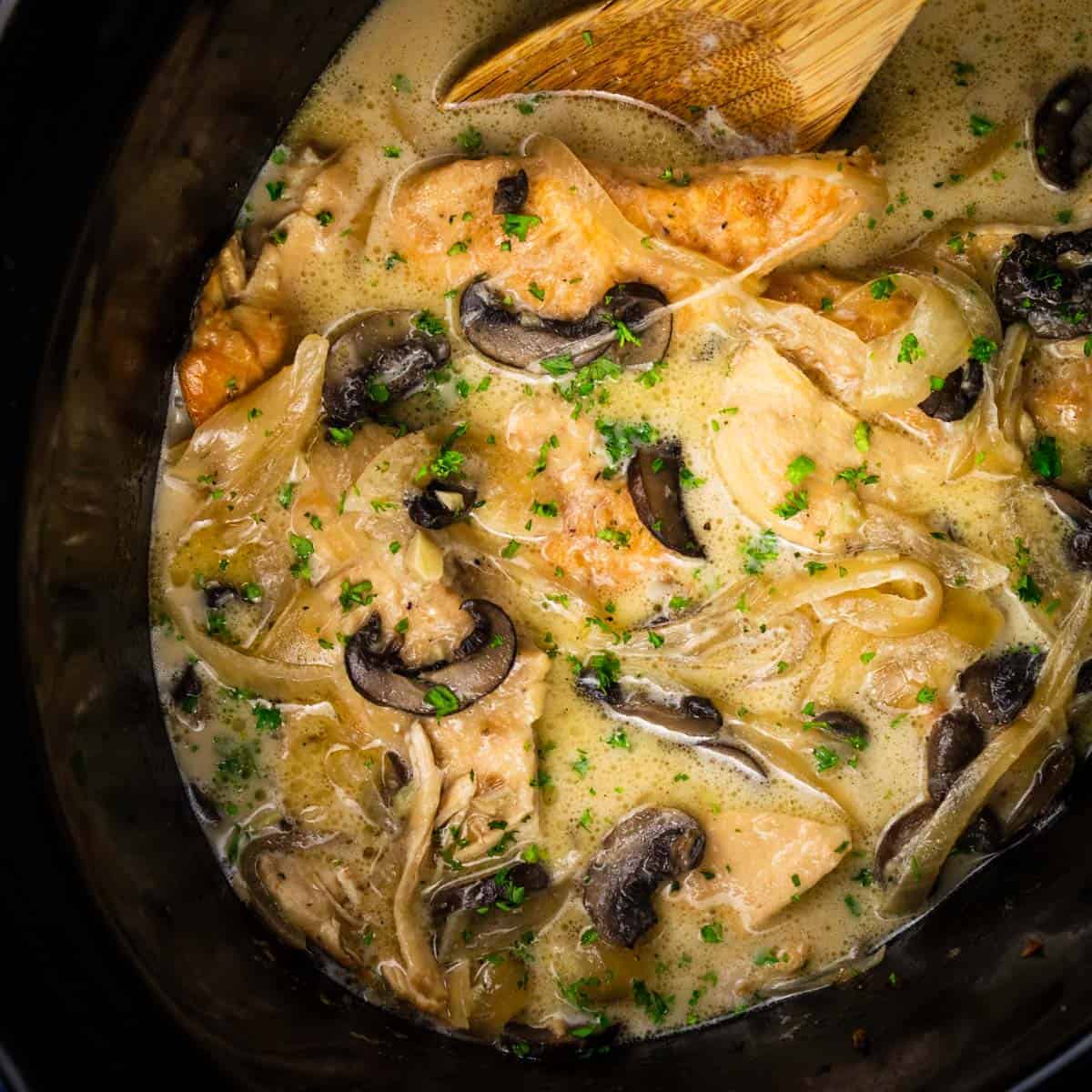 26 Fall Crockpot Dinners Image