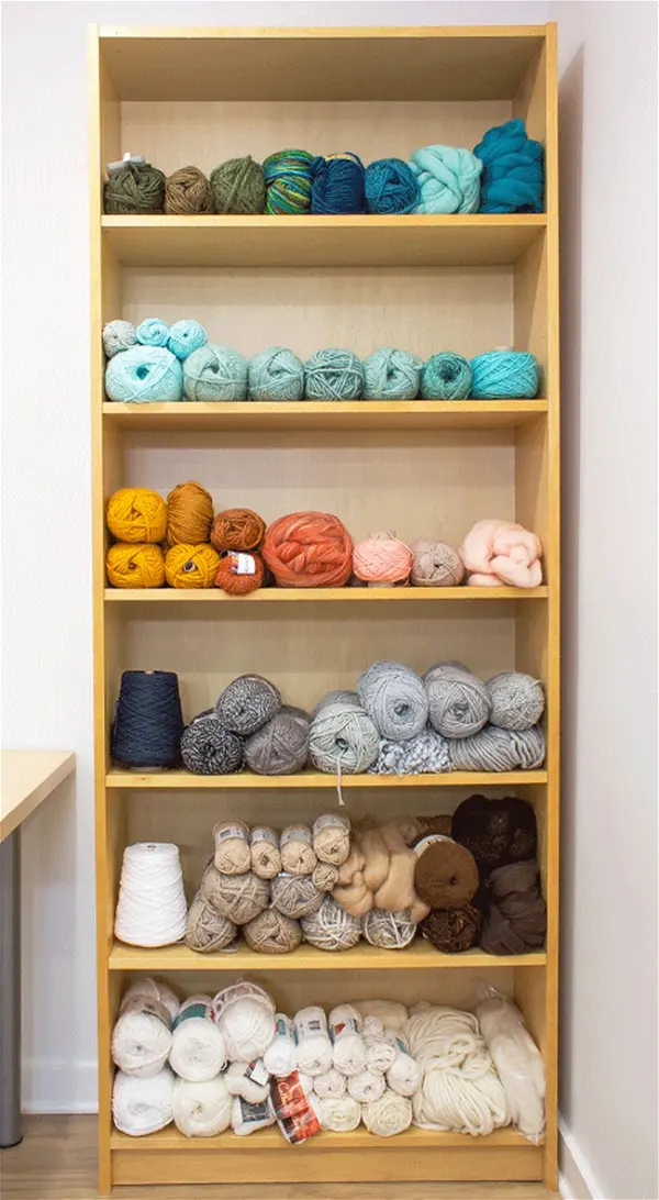 10 DIY Yarn Holder Ideas Image