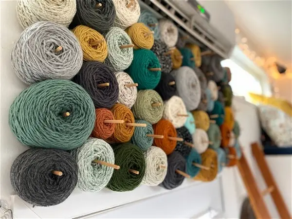 10 DIY Yarn Holder Ideas Image