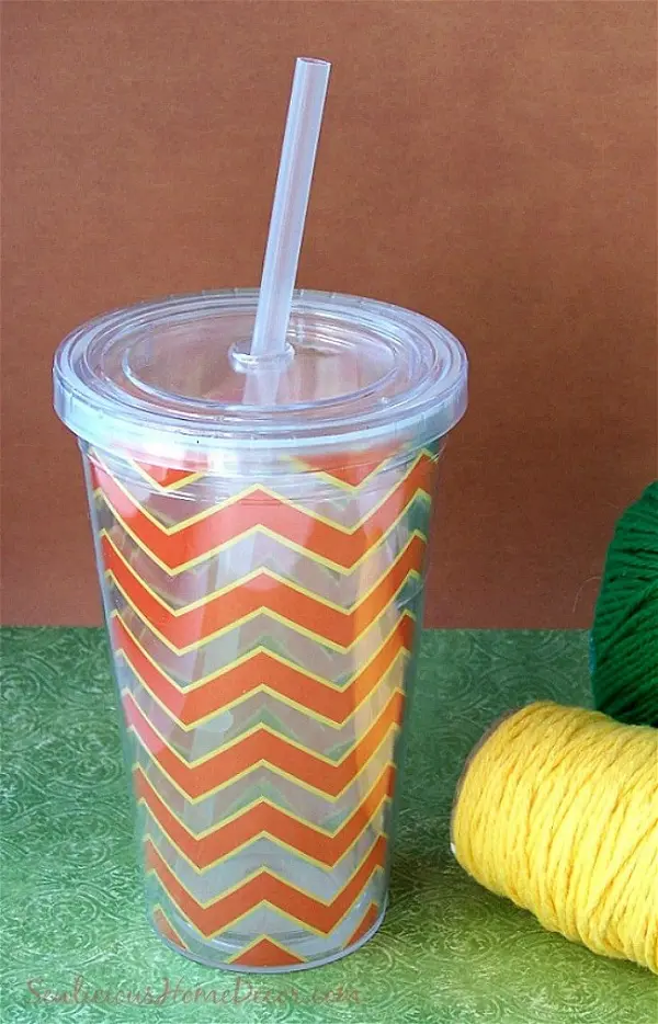 10 DIY Yarn Holder Ideas Image