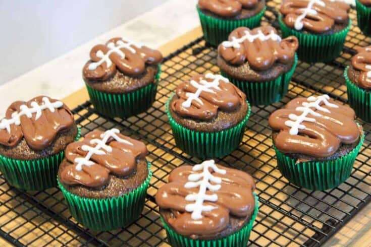 34 Game Day Food Ideas and Snacks Image